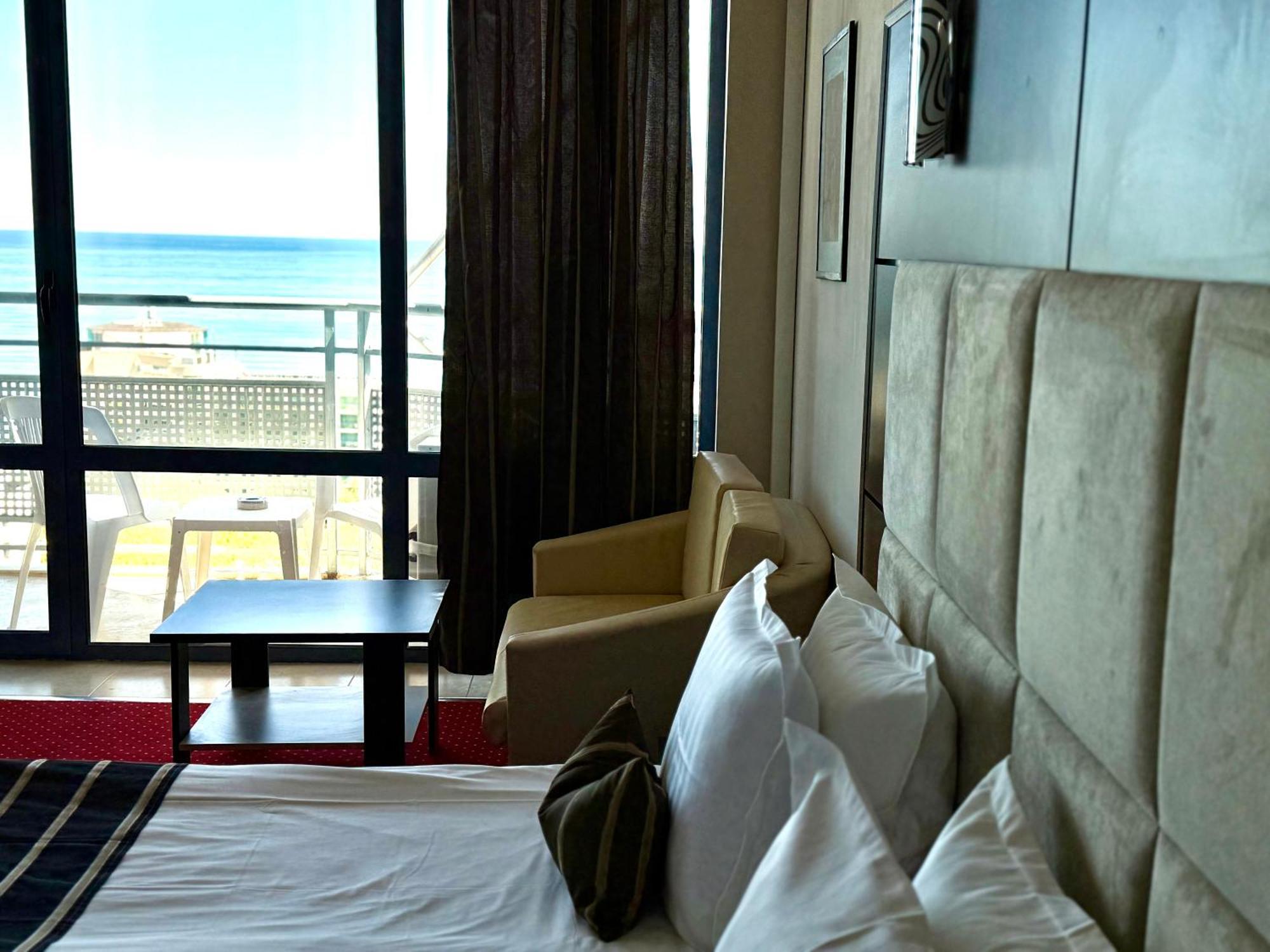 גולדן סנדס Hotel Rеgina מראה חיצוני תמונה