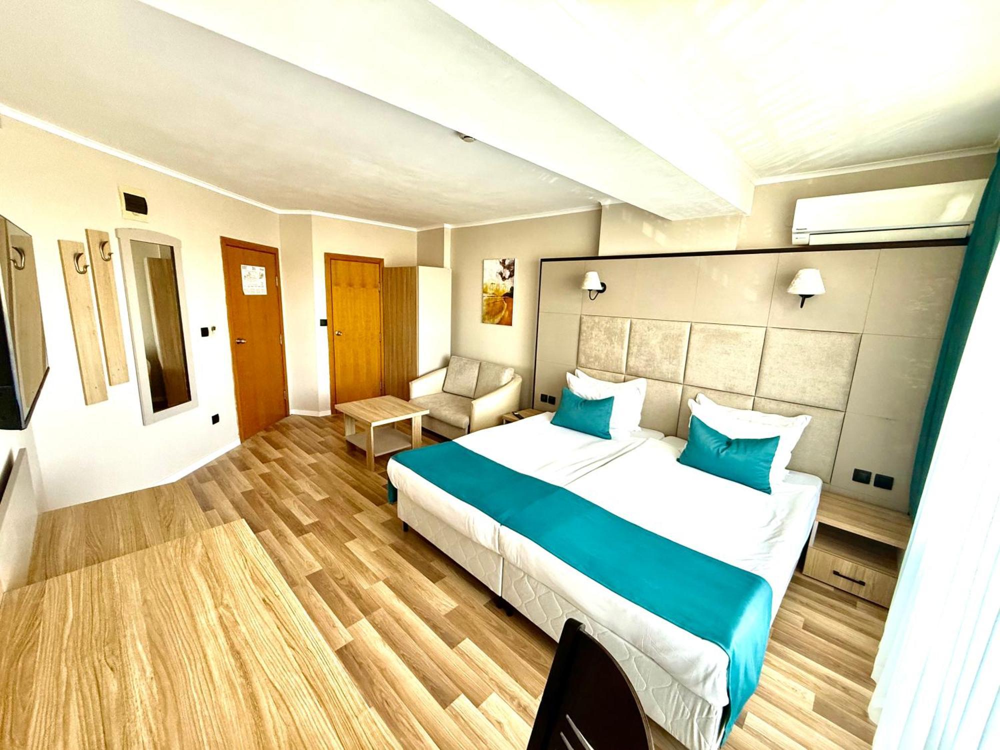 גולדן סנדס Hotel Rеgina מראה חיצוני תמונה