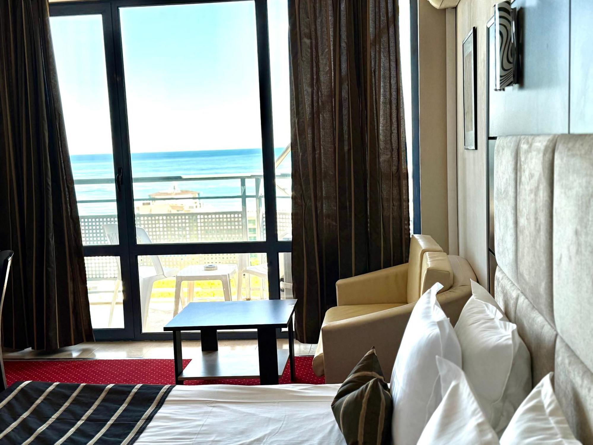 גולדן סנדס Hotel Rеgina מראה חיצוני תמונה