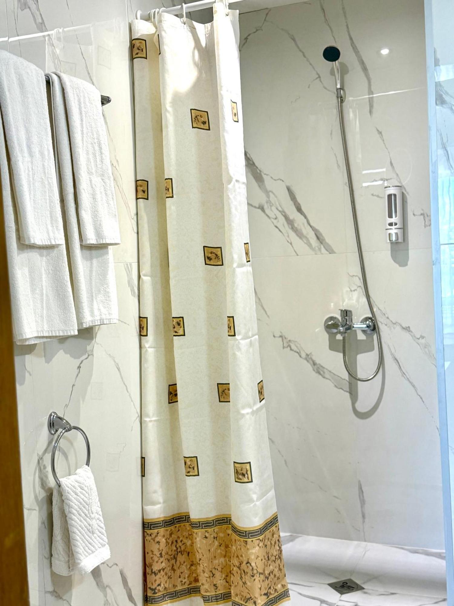 גולדן סנדס Hotel Rеgina מראה חיצוני תמונה
