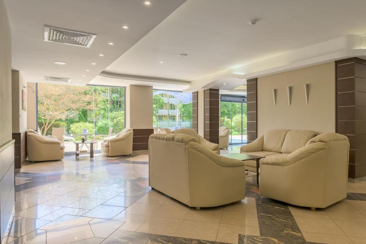גולדן סנדס Hotel Rеgina מראה חיצוני תמונה