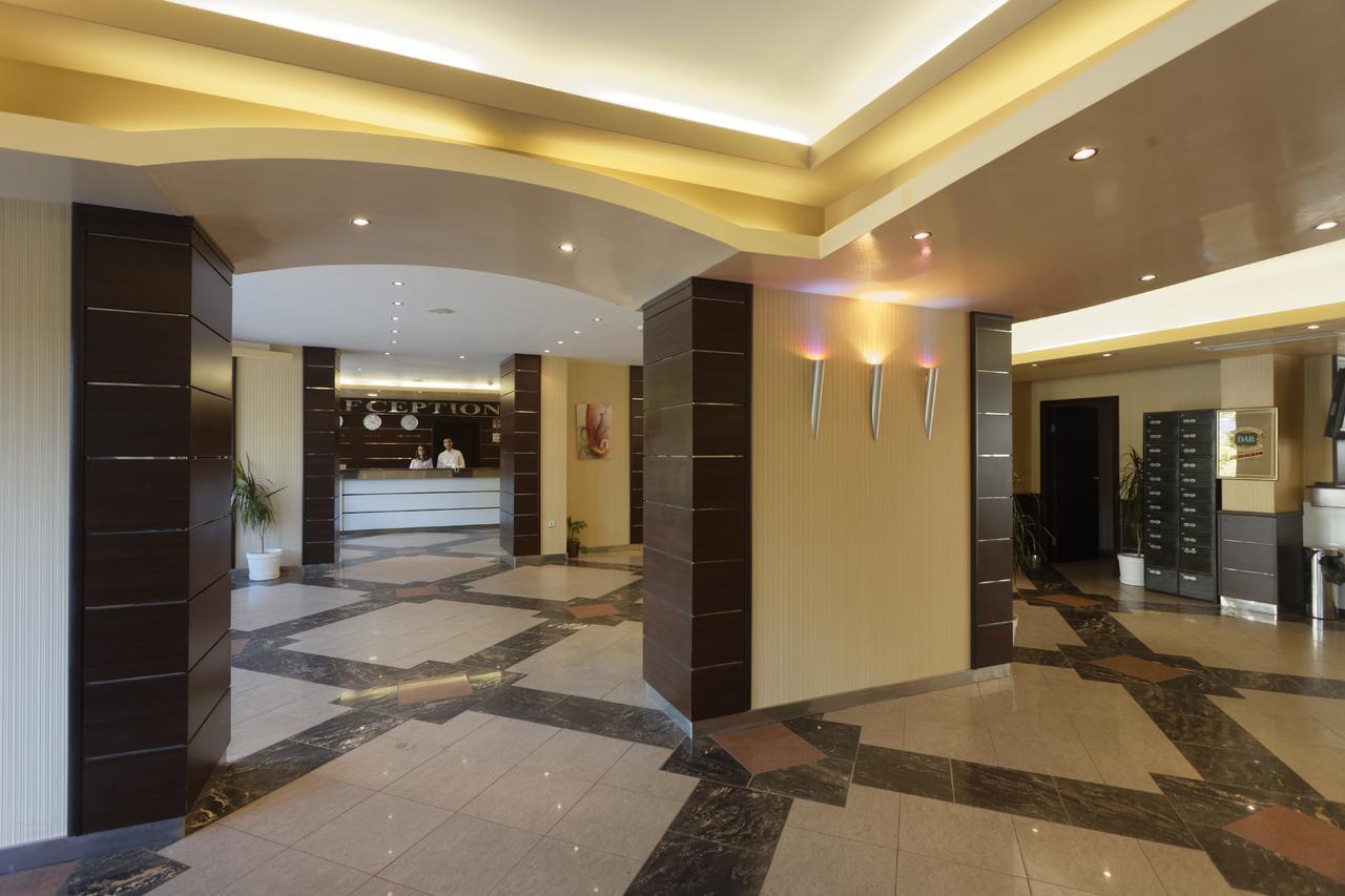 גולדן סנדס Hotel Rеgina מראה חיצוני תמונה