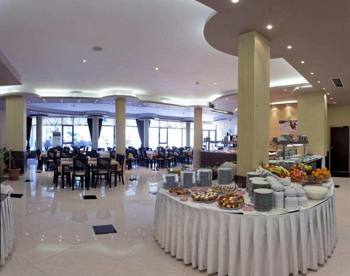 גולדן סנדס Hotel Rеgina מראה חיצוני תמונה