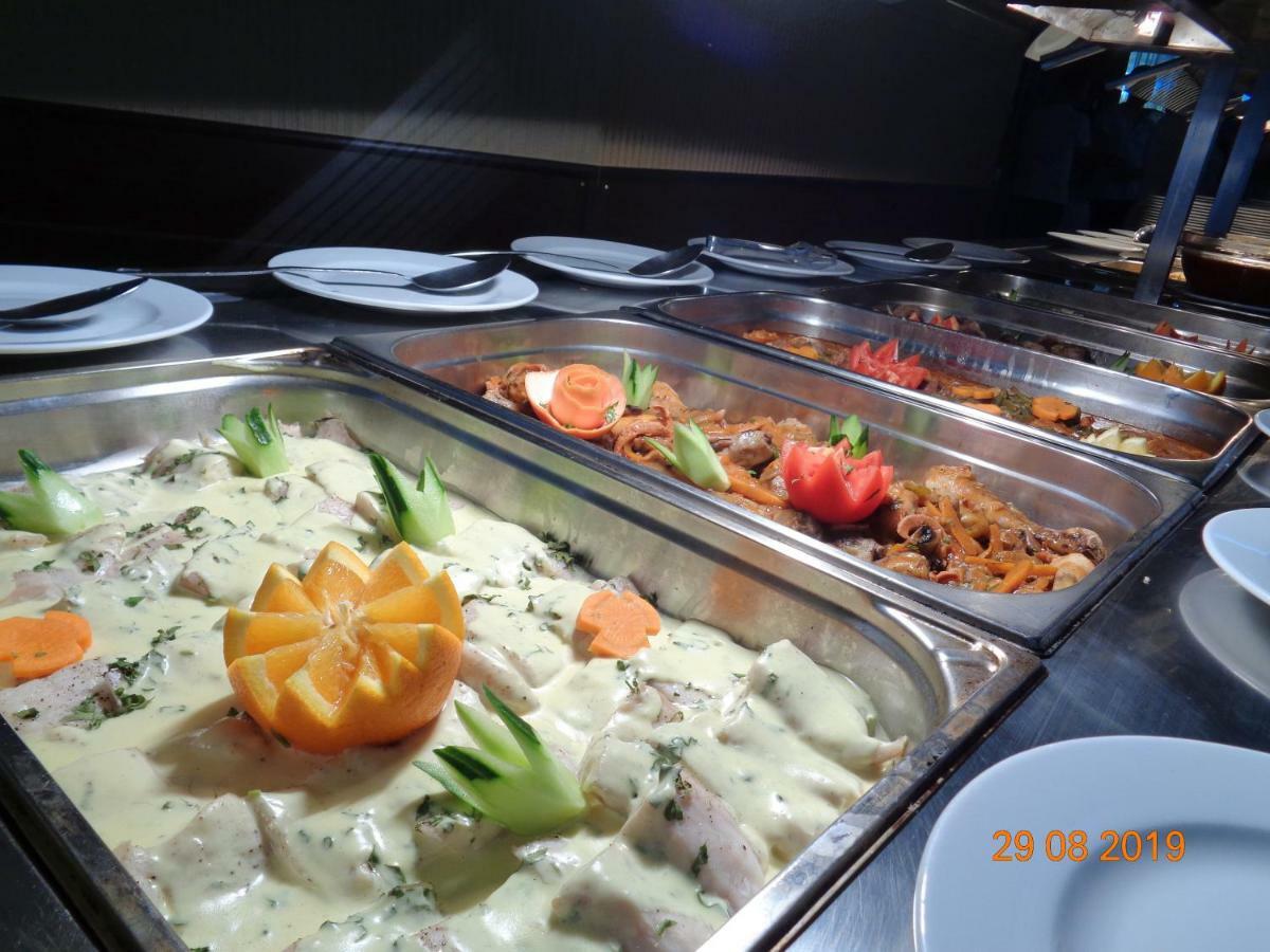 גולדן סנדס Hotel Rеgina מראה חיצוני תמונה